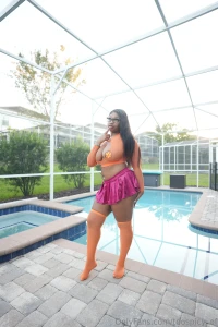 You know what to do don t keep me waiting