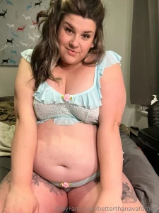 Lots of hot sexy offers and free porn on my paid page see u