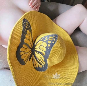 This is my hat from the derby