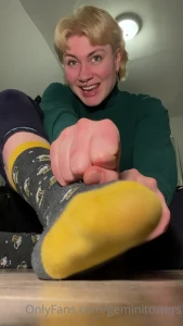 Hey if you wanna be my favourite tiny you re gonna have to pass this