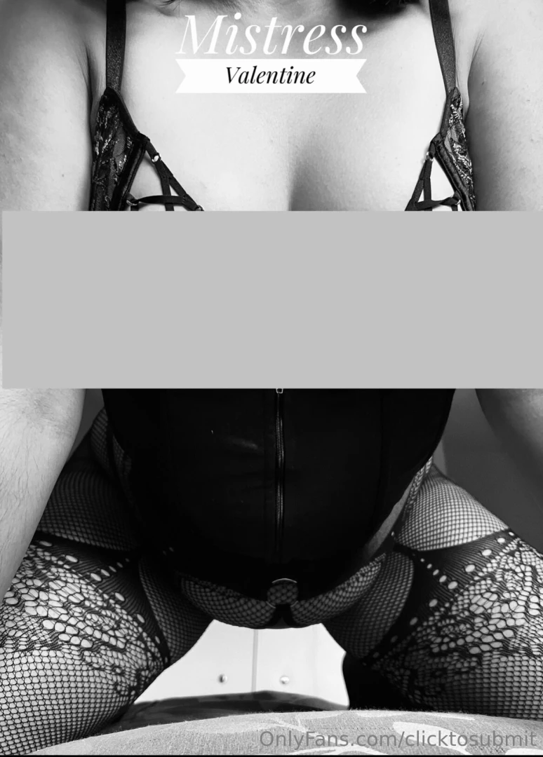 I know you want to see your mistress tits 