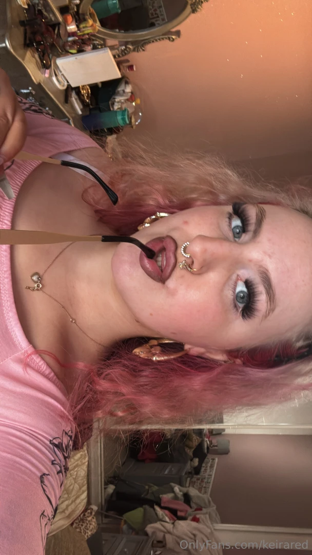 Do you like when i wear lipstick part 3 