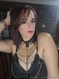 To the fans you have me bored i need a submissive who will give