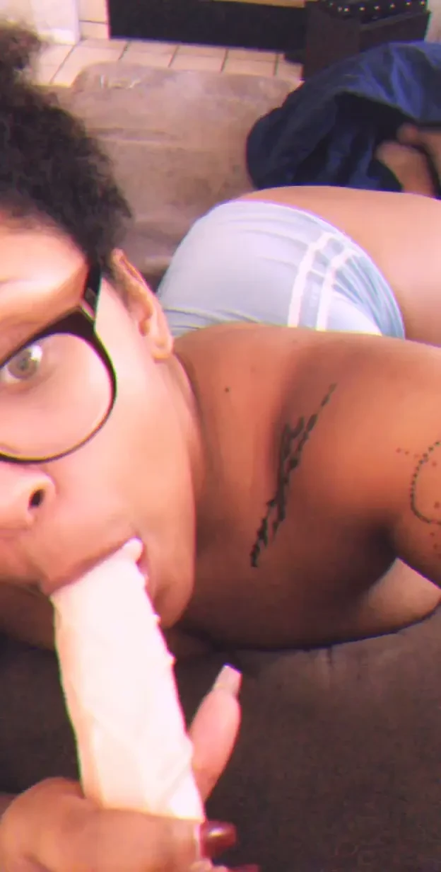 I need a real cock in my mouth please daddy let me suck yours 