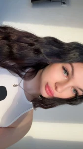 Mink v riset silm t sulla on kirjoita kommenteihin