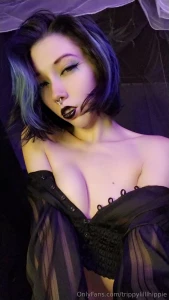 Https onlyfans com liltriippyhippie new subscription base price now