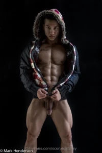 Hi guys life has been hectic so i didn t have much time to make fun