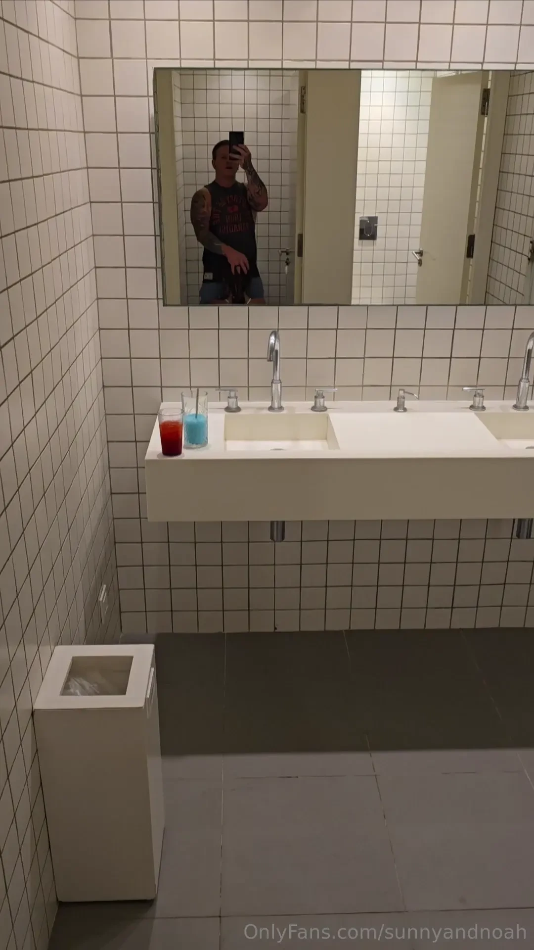 We found an unoccupied bathroom 