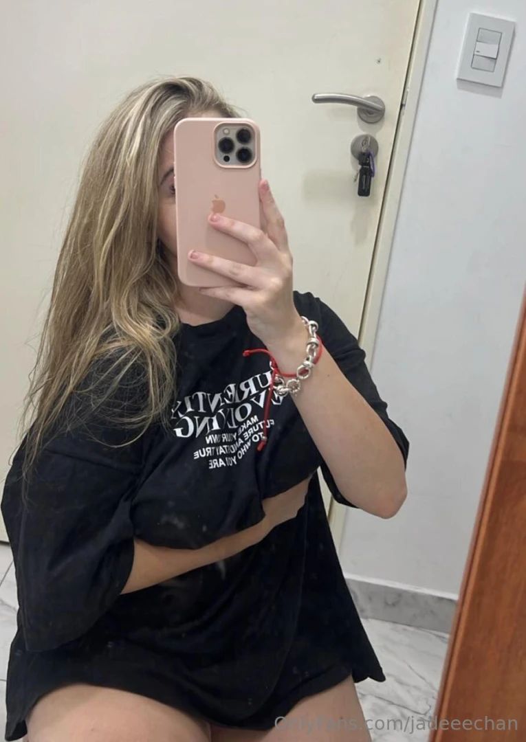 I hate my ex so much but his shirt feel so comfortable lolll part 2 