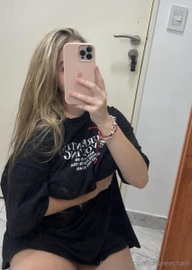 I hate my ex so much but his shirt feel so comfortable lolll part 2