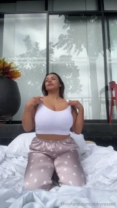 I would like so many naughty things i m waiting for you in my dm