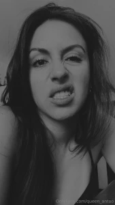 If i asked for a picture of your penis to show my friends would you do