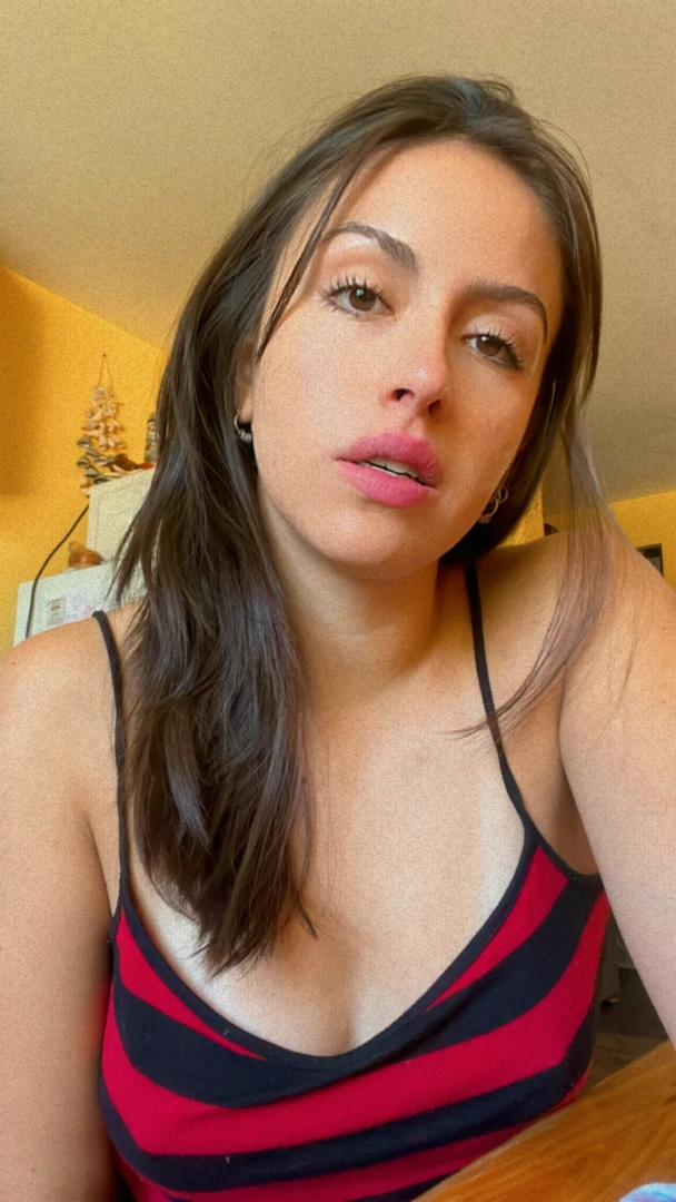 Christmas is coming and i still haven t found my present 