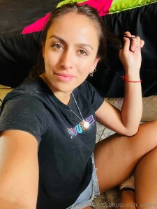 I m a compulsive shopper love i need your money