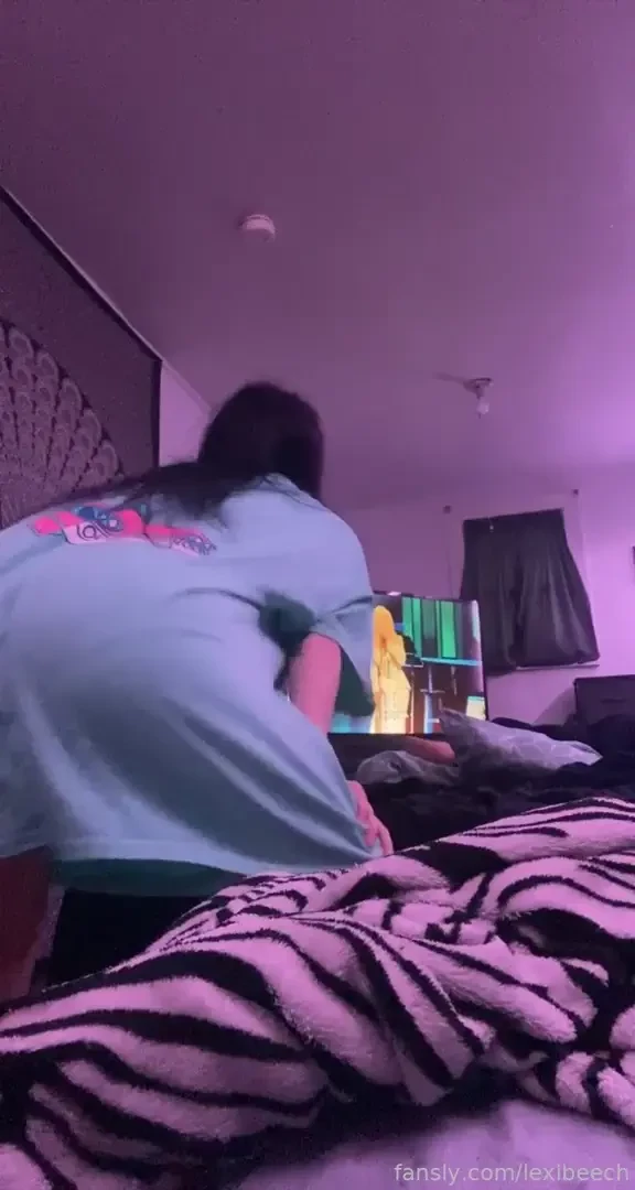 I m v stressed and have looooots of things changing in my life rn but 