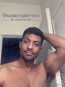 Relaxed look good day y all