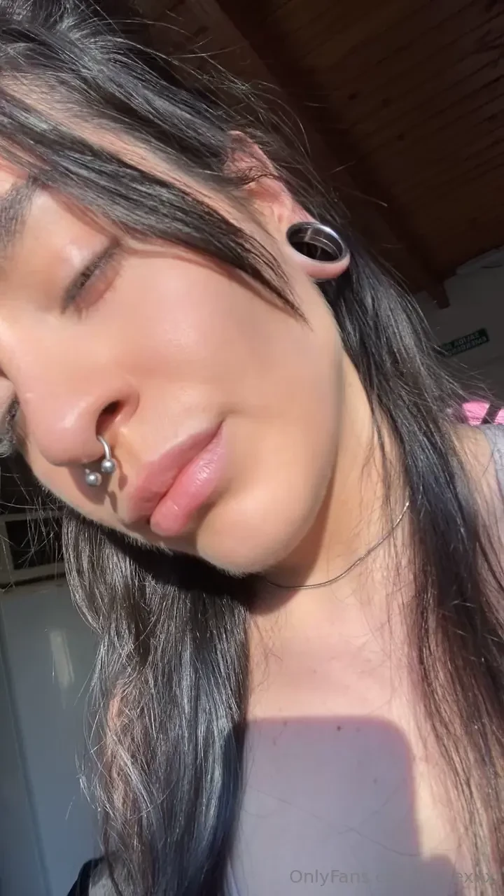 Saying hello to the sun 