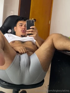 My bulge is going mini viral so here is pole