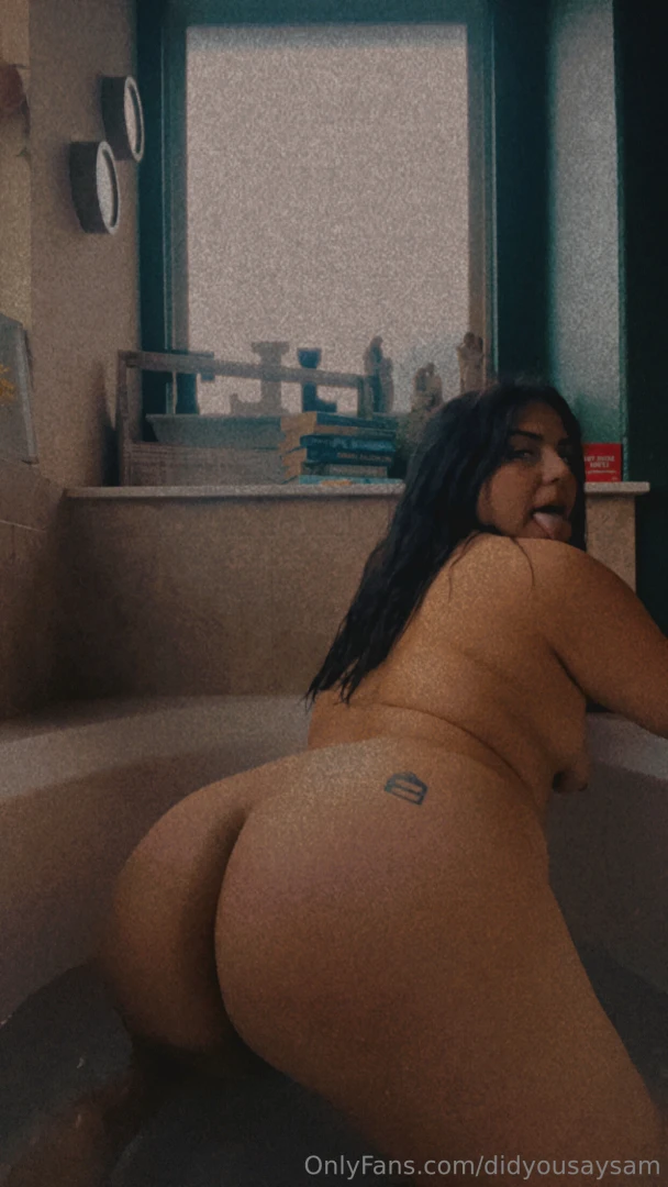 Let s fuck in the bath and relax 