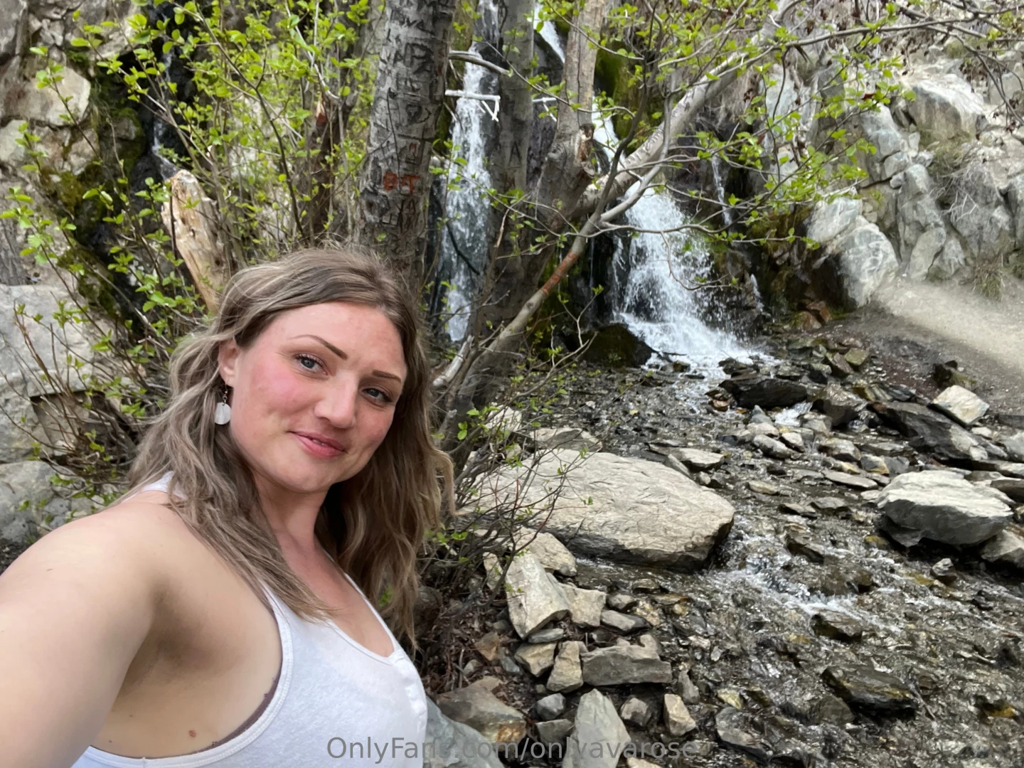 Waterfall hike with my bestie today 
