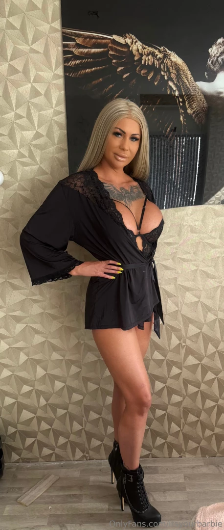 Hi babe do you want to see more 