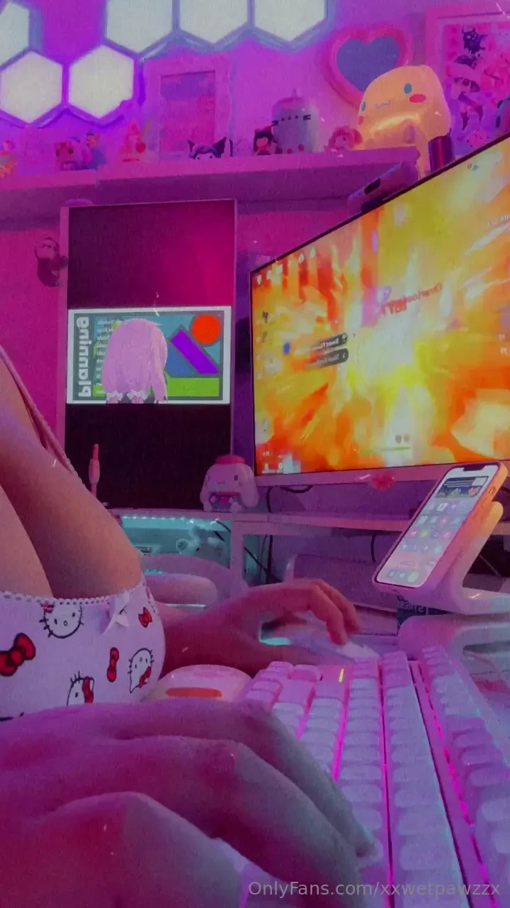 Gamer girl ready do you want to play with me https beacons ai part 1 