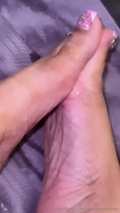 Tip under this post for my next pedicure