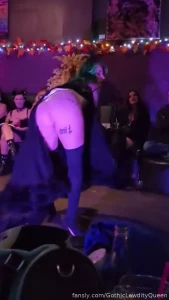 Have another burlesque video