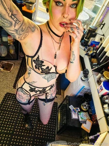 Ill have some new nude-y nudes for ya soon something you wanna see