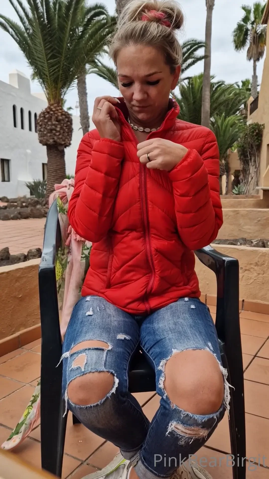 Vaikka ulkona ei oo l mmin niin pieni yll ri pit olla even if it s not 