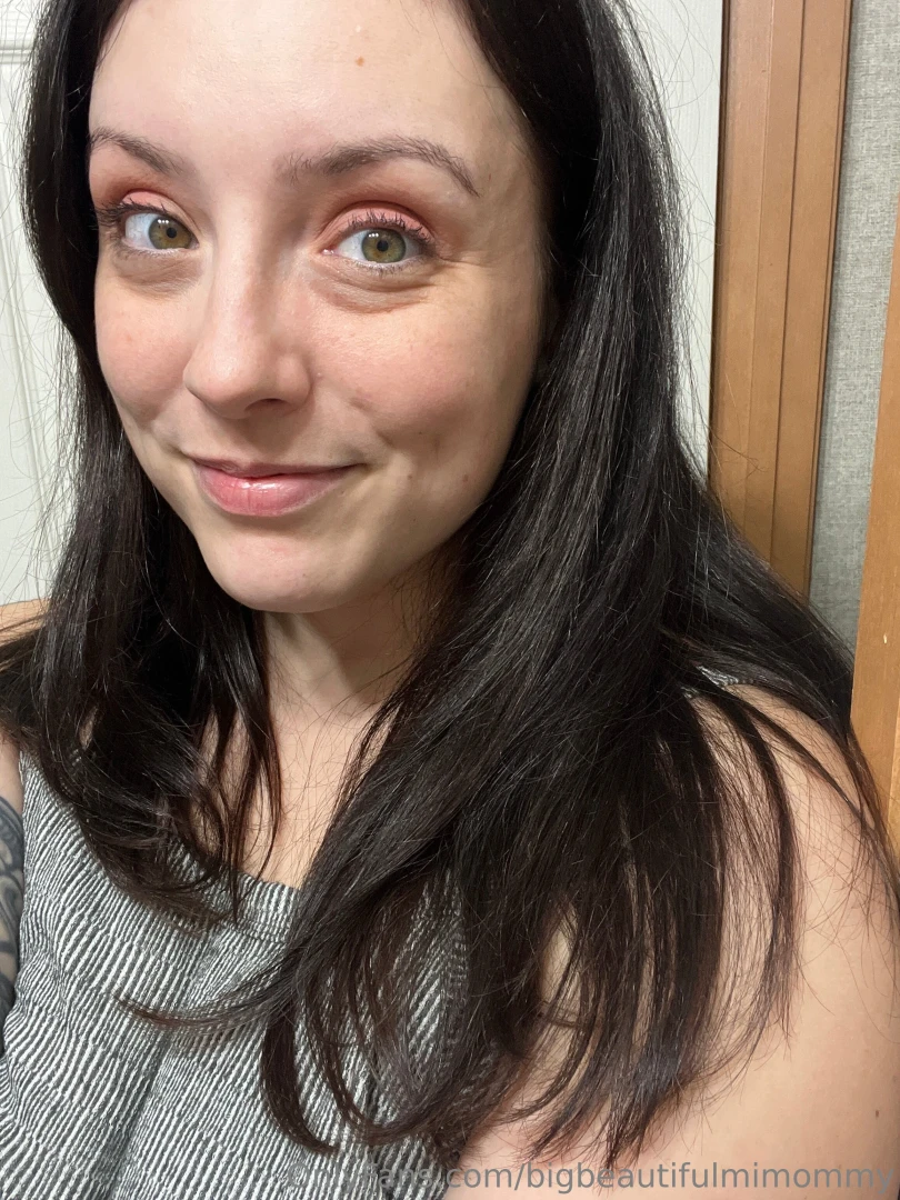 So i cry i pray and i beg love me love me say that you love me fool me 