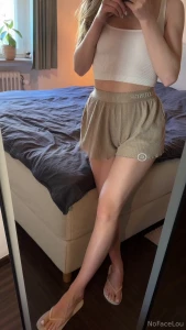 Dangling video first time you see me in flip flops i guess