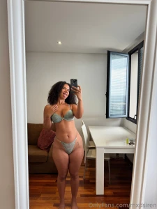 Thick juicy and waiting to sit on your face