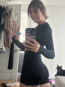 My kitty says hi part 2