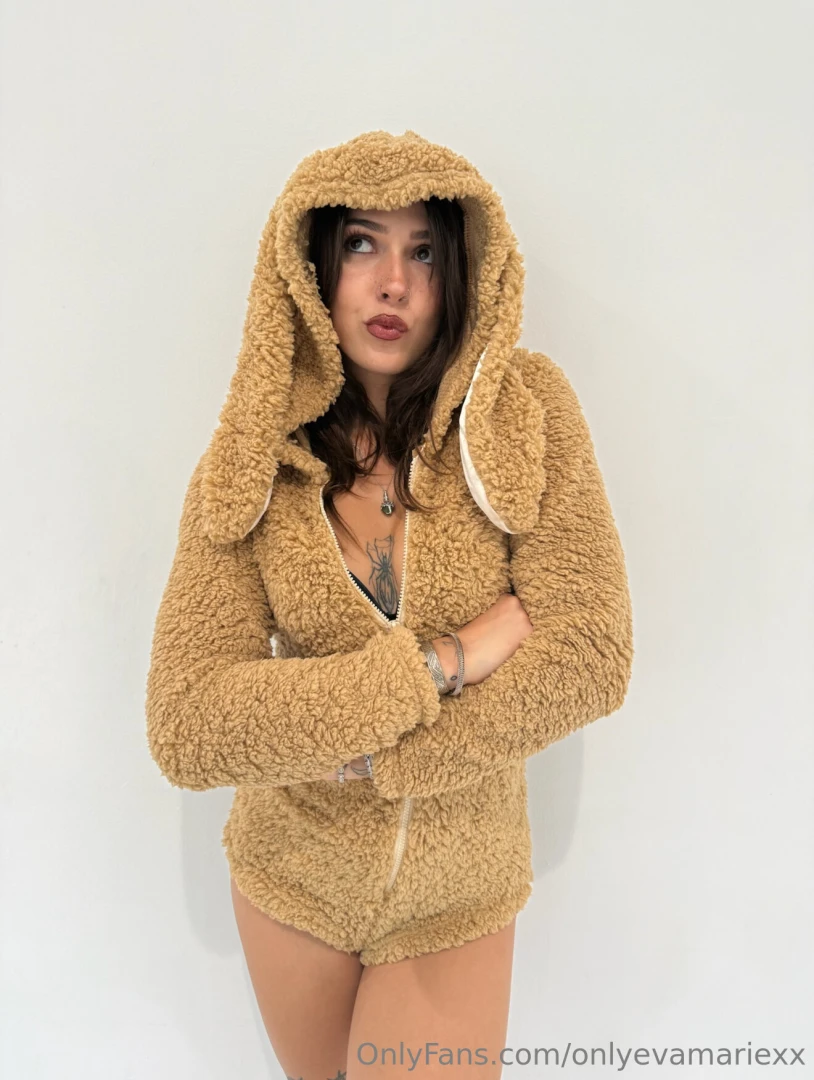 Mood soft on the outside spicy on the inside 