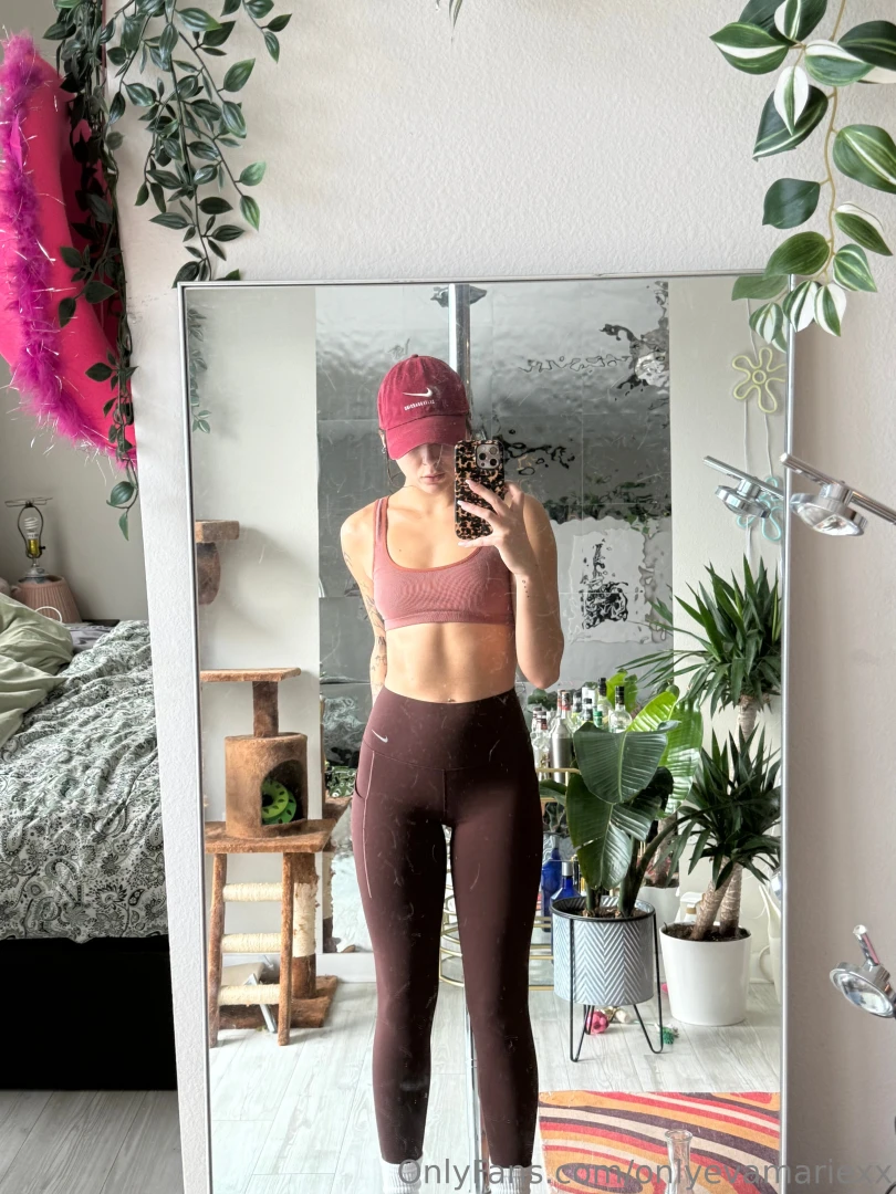 Mirror camera action 