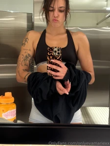 Muscle mommy part 19