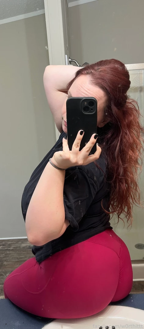 Happy sunday time to worship mommy milf femdom domme bodyworship 