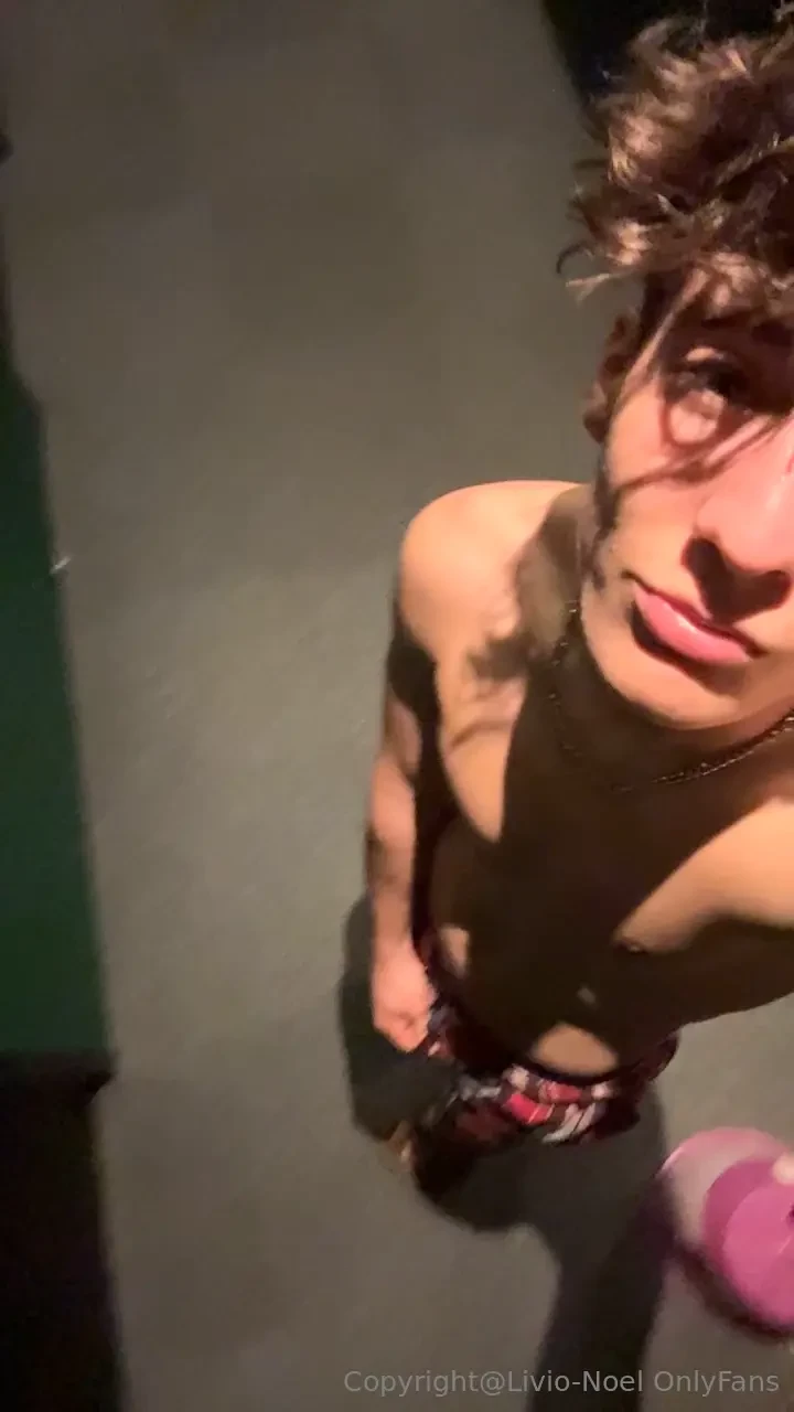 It s holiday time just arrived in my hostel on my trip to asia be 