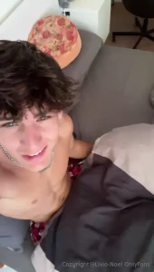 Heyy don t start the new week without a smile