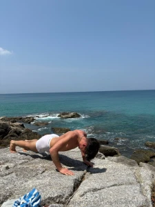 Just 3 weeks to the collab shooting need to be fit then training f r