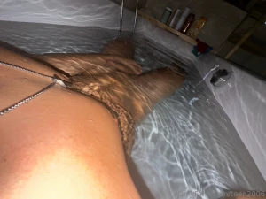 Wants you to come into the bathtub with me