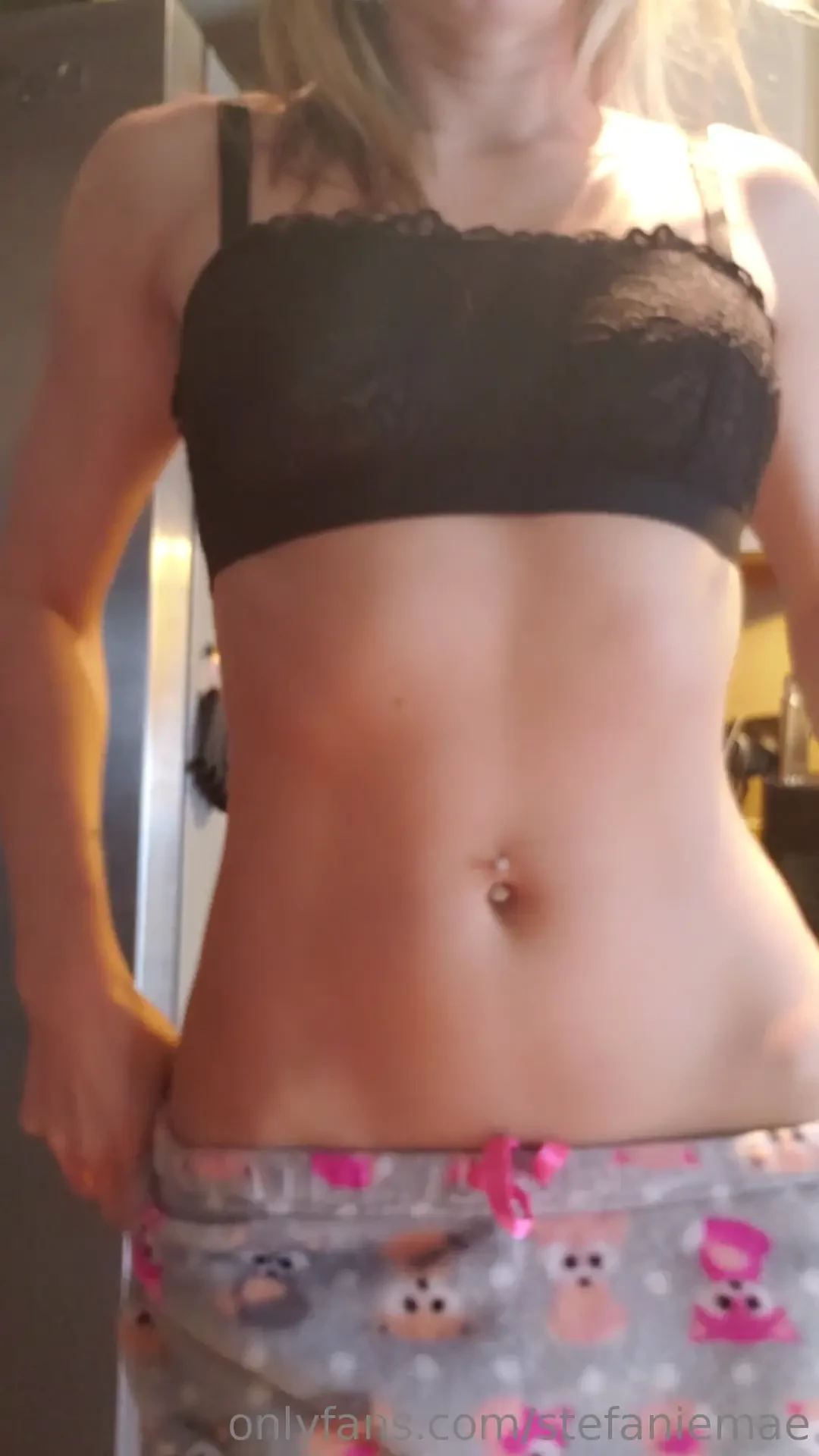 Watch me strip down in the kitchen 