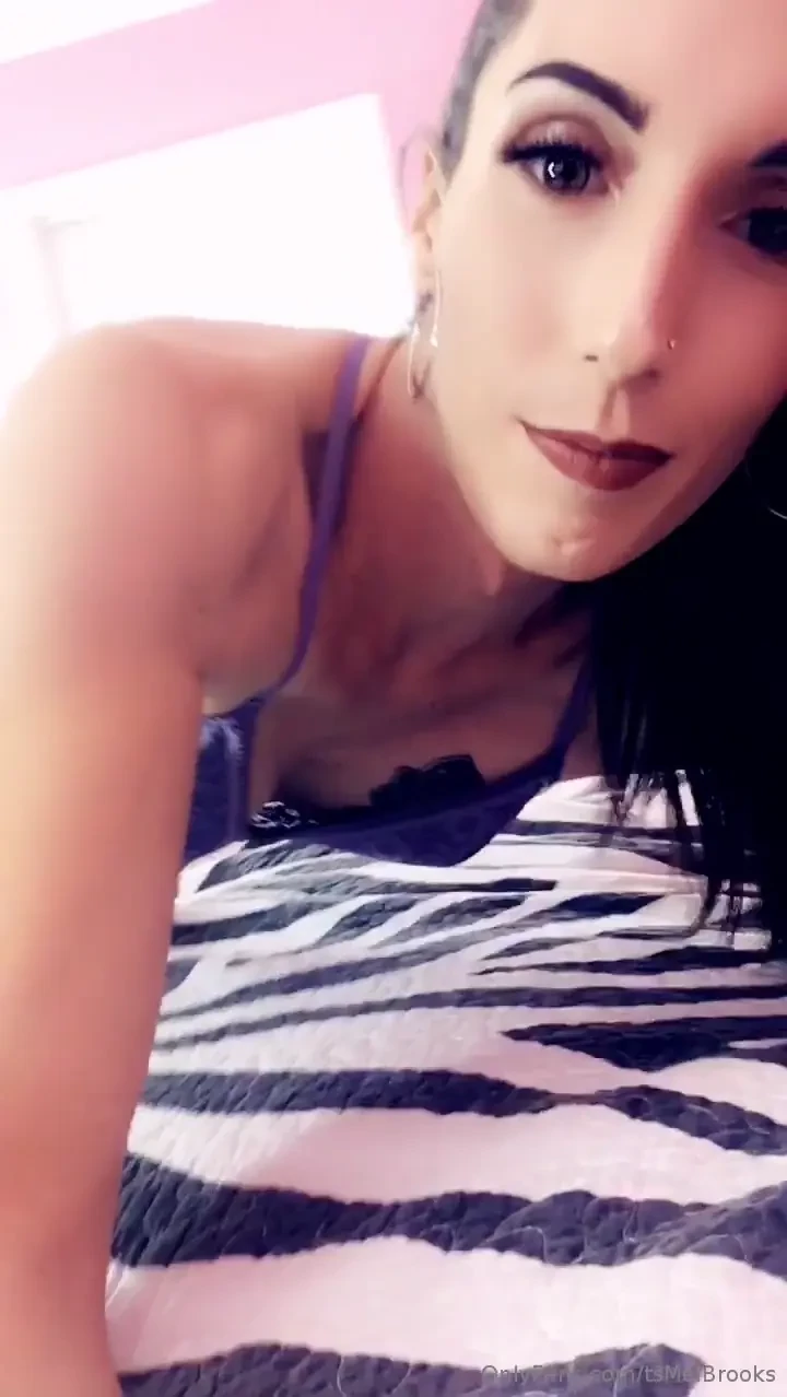 Exactly a year ago on a twotgirls set 