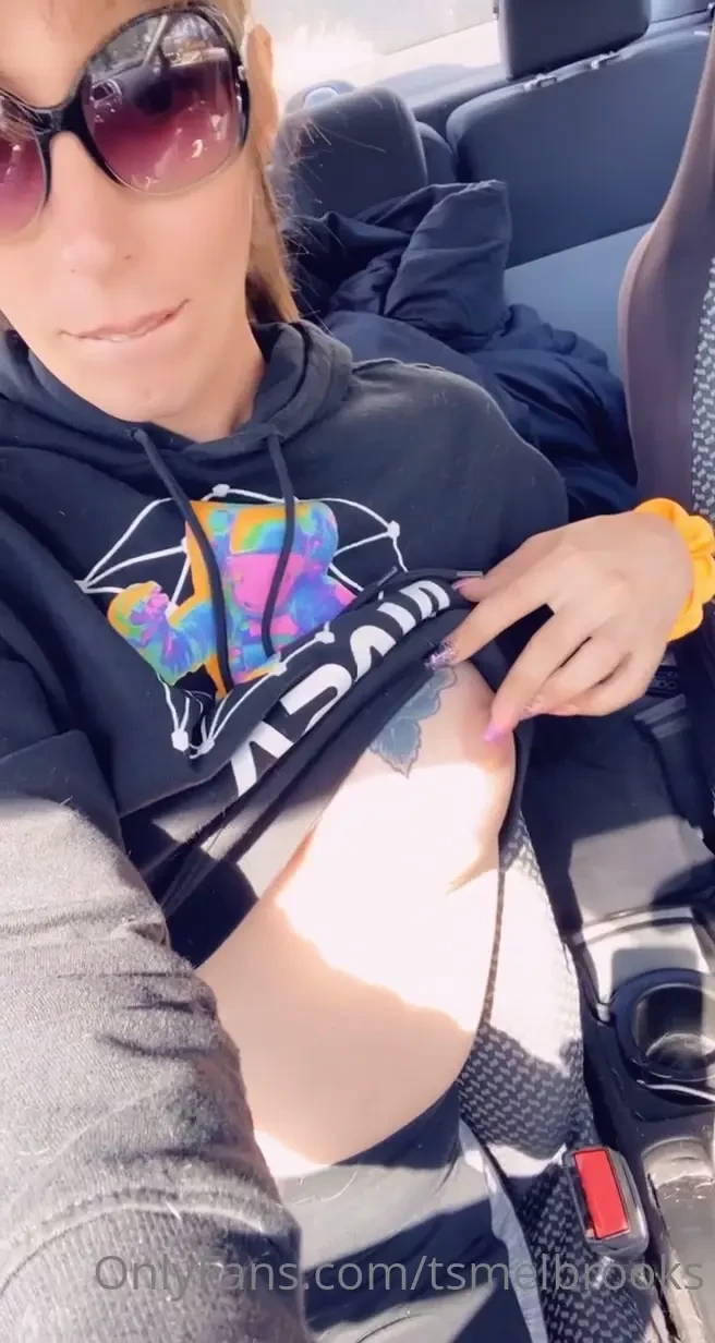 Happy friday hope you can spend your weekend with me 