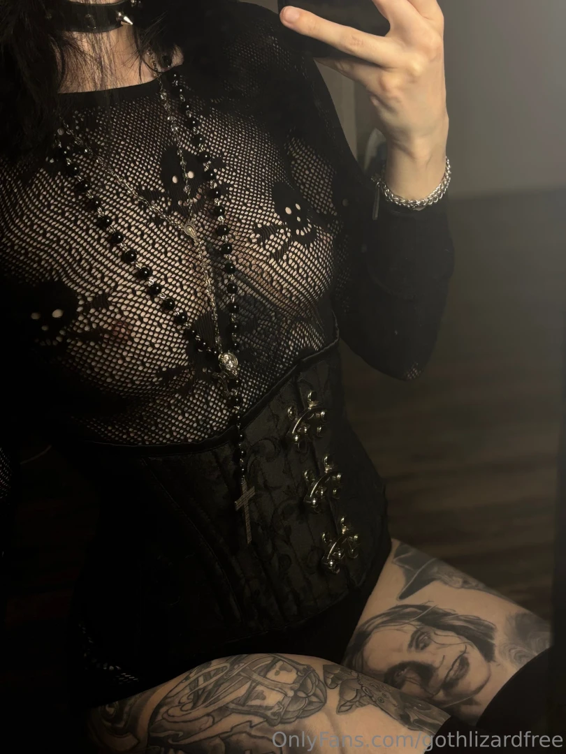Worship me like the good boy you are part 3 