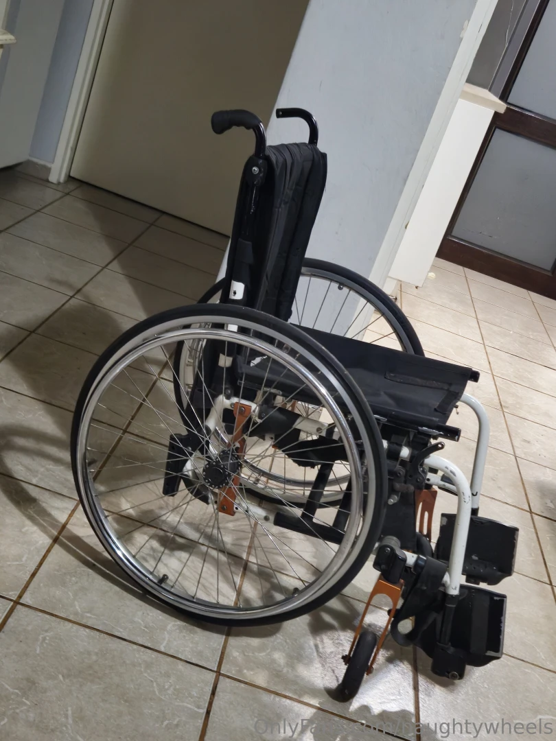 Please help me get a new wheelchair 