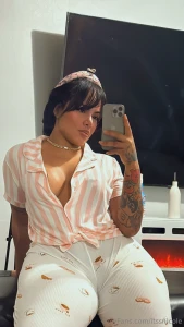 Soft lips wild thoughts chat with me