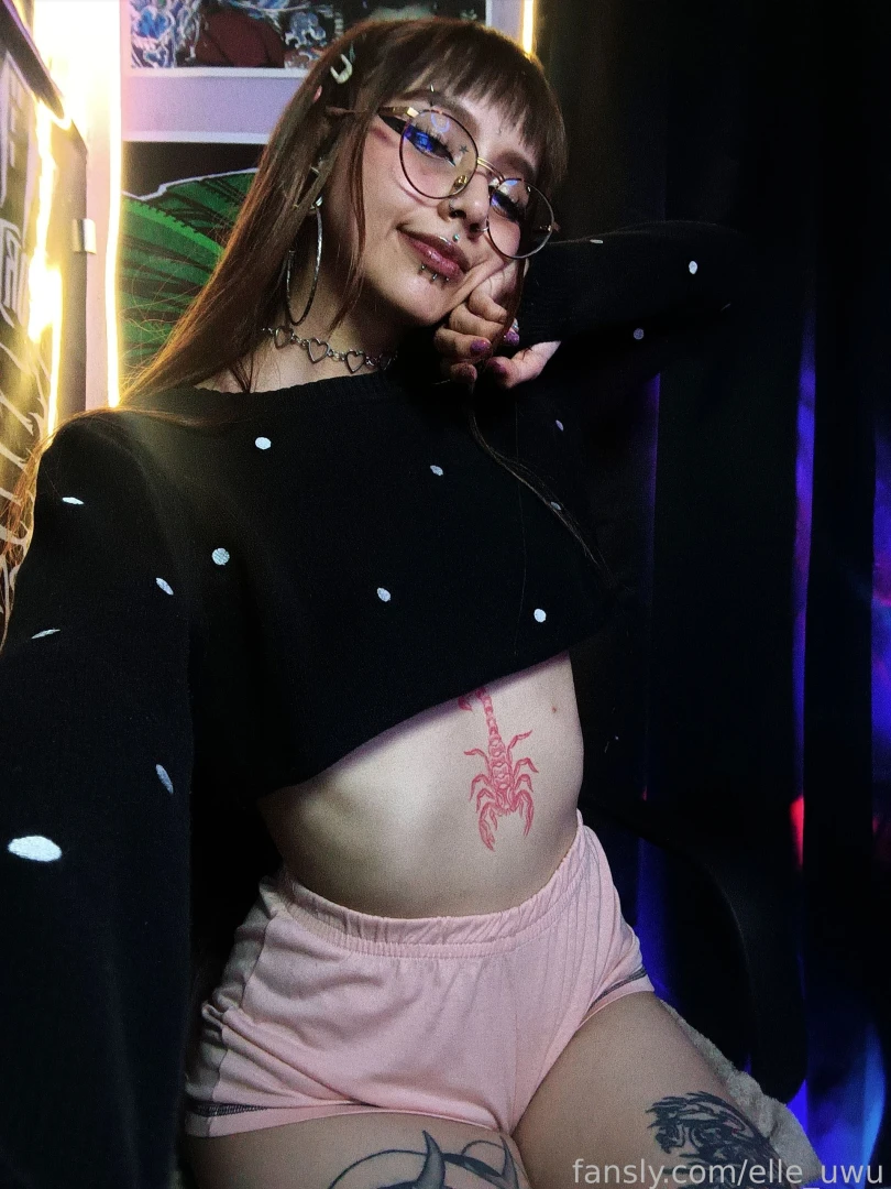 Fyp sexy cute egirl glasses latina petite brunette tatto piercing part 1 