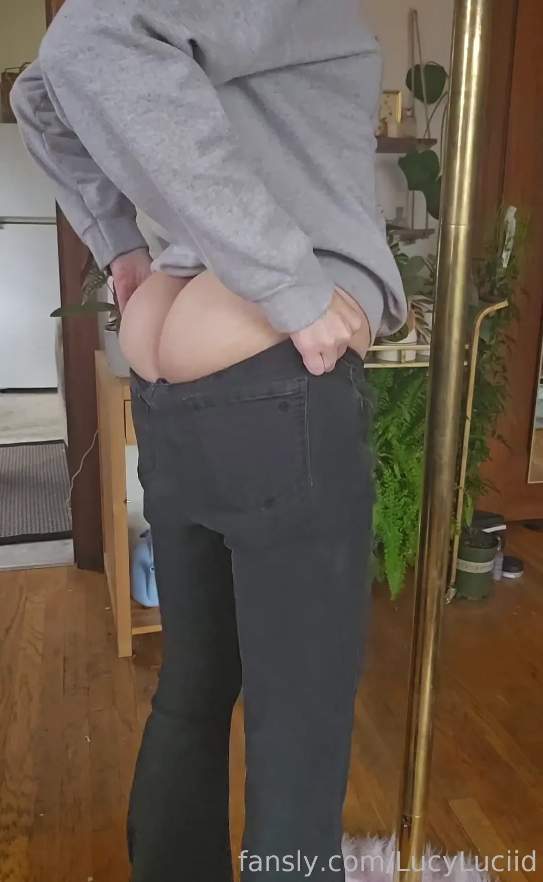 Easier to slip out than in 3 altgirl alt alternative alt booty butt 